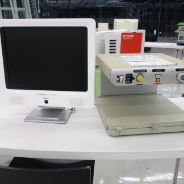 写真 拡大読書器