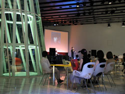 オープンカフェの様子その1