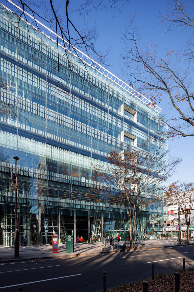 写真 メディアテーク外観2019